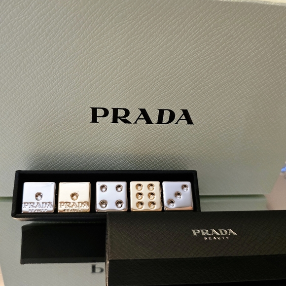 PRADA BEAUTY DICE 🎲 - Picture 1 of 9